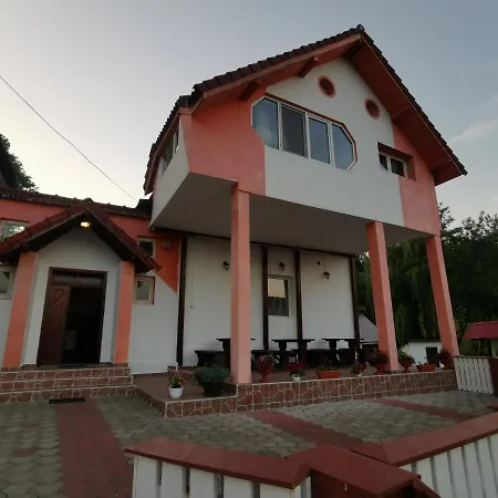 Pensiunea Anidor 3* Várhely